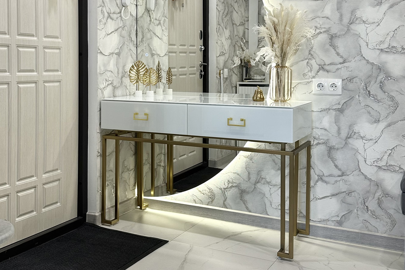 Консоль с ящиками белое стекло/матовое золото 7