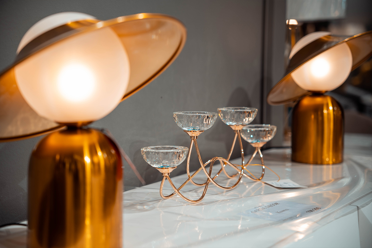 Подсвечник на 4 свечи золотой 2