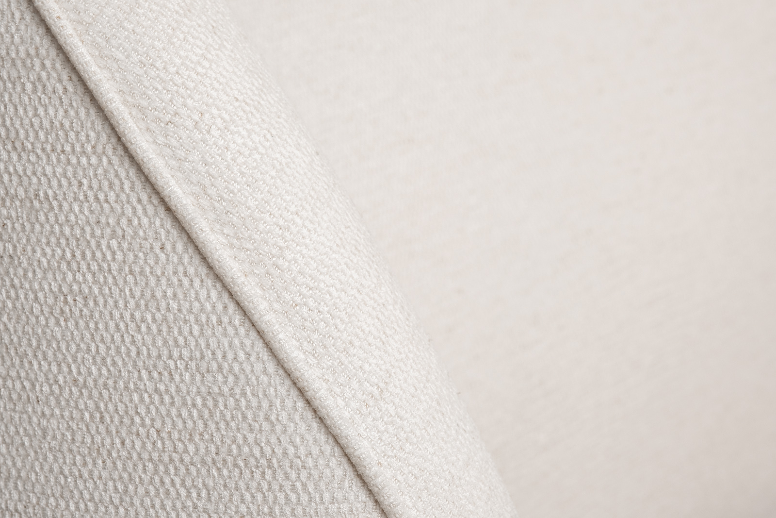 Кровать Palazzo двуспальная шенилл экрю 3