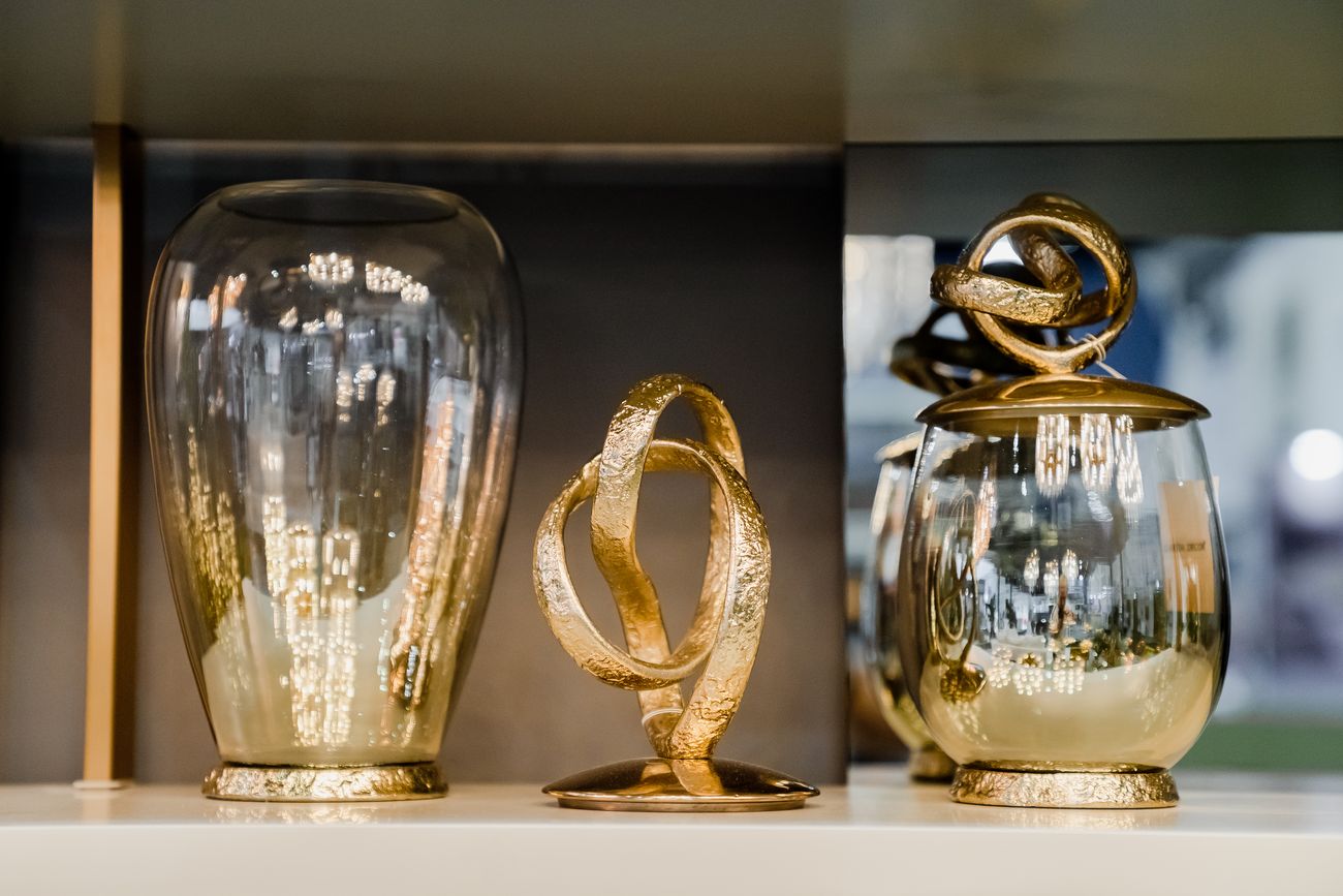 Ваза декоративная с крышкой «Лиана» металл/стекло 3