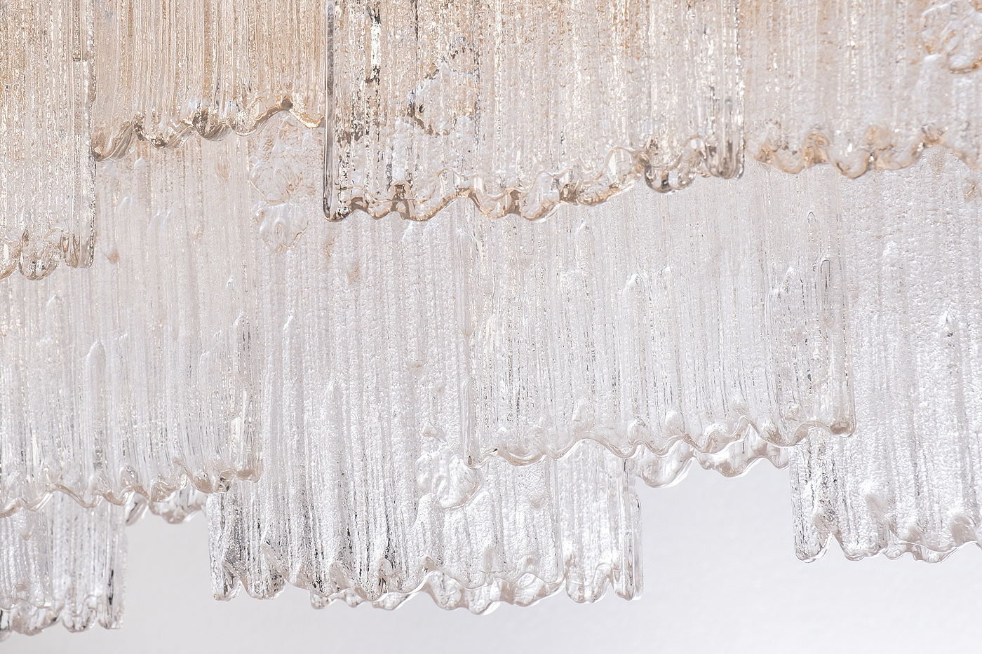 Люстра подвесная прямоугольная из рифленого стекла 2