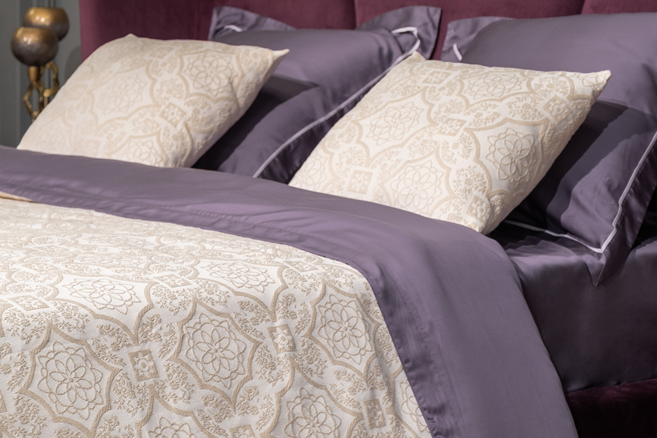 Покрывало «Тиара» 240х260см бежевое 3