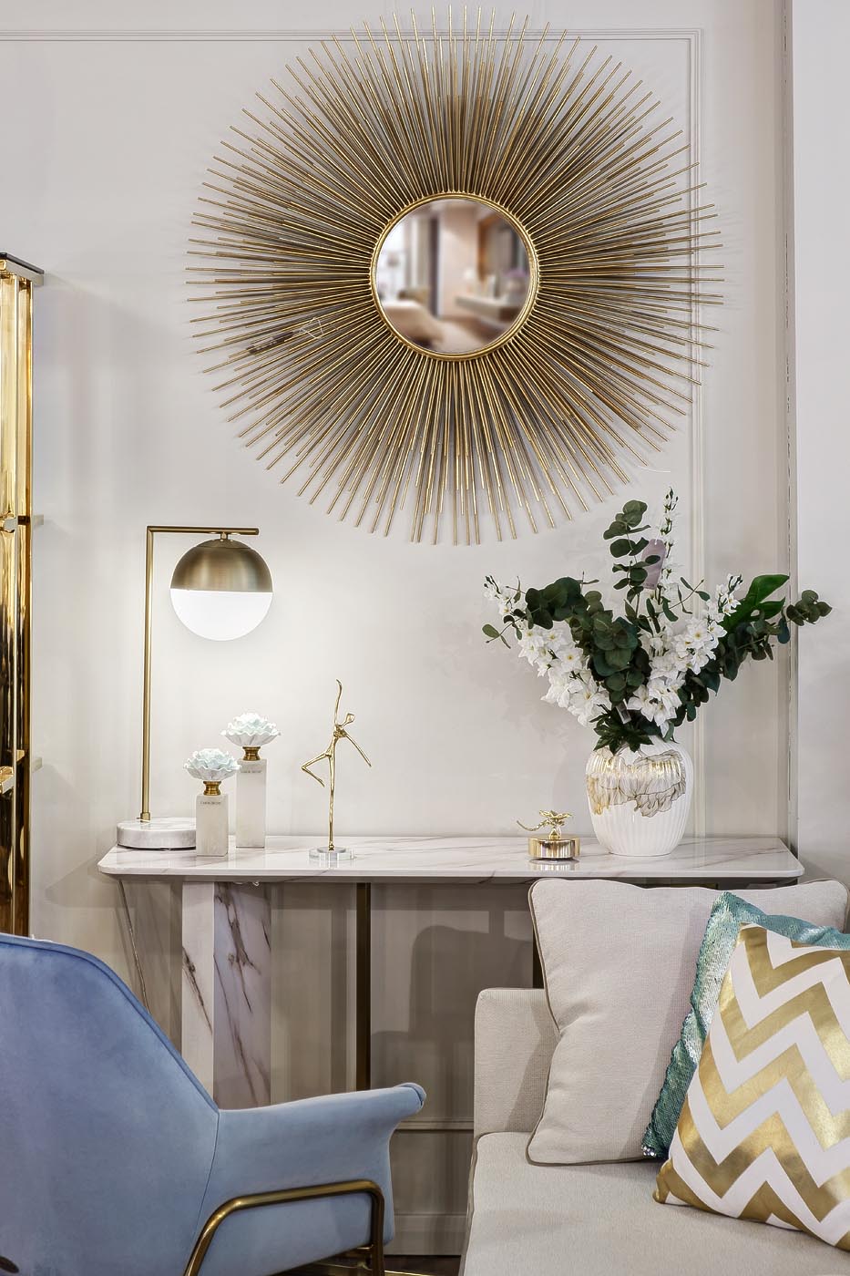 Лампа настольная с матовым плафоном, золото 7