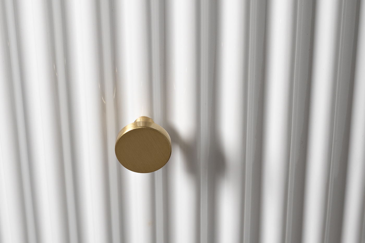 Тумбочка с 2мя ящиками и мраморной столешницей 5