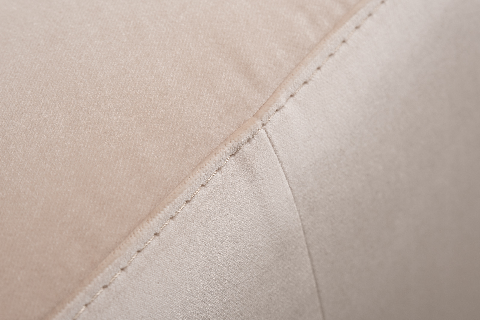 Пуф Mario светло-бежевый 3