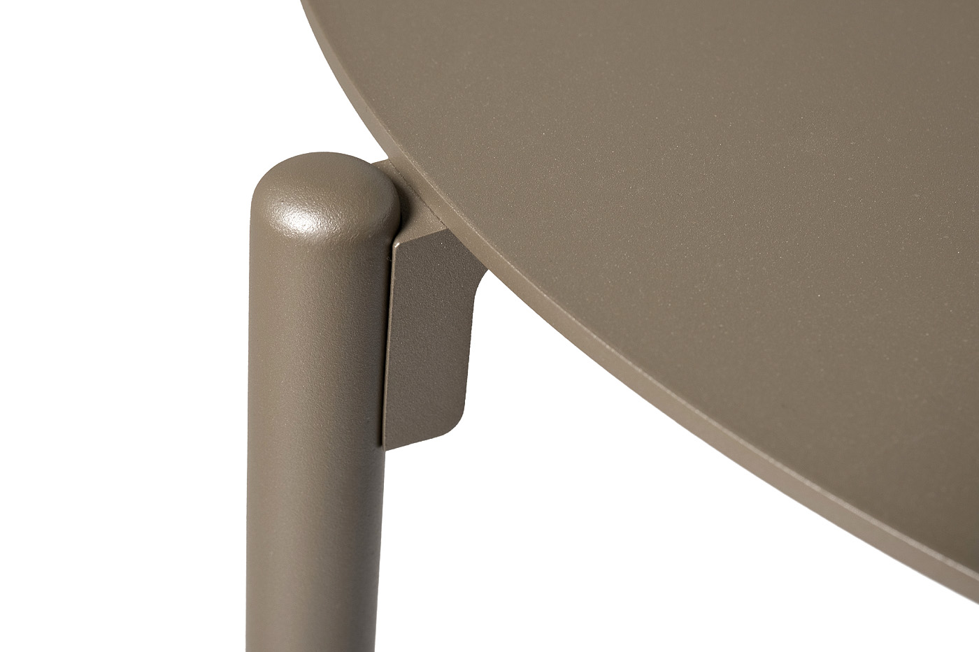 Стол журнальный уличный «Атмосфера» шампань 3