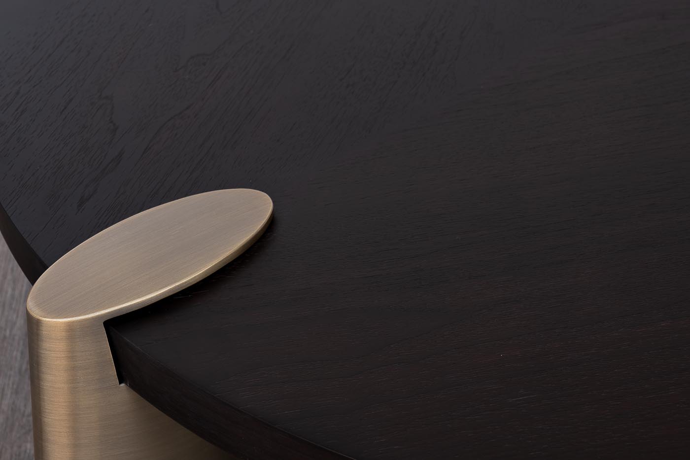 Стол журнальный низкий Конг (Kong) темный орех 2