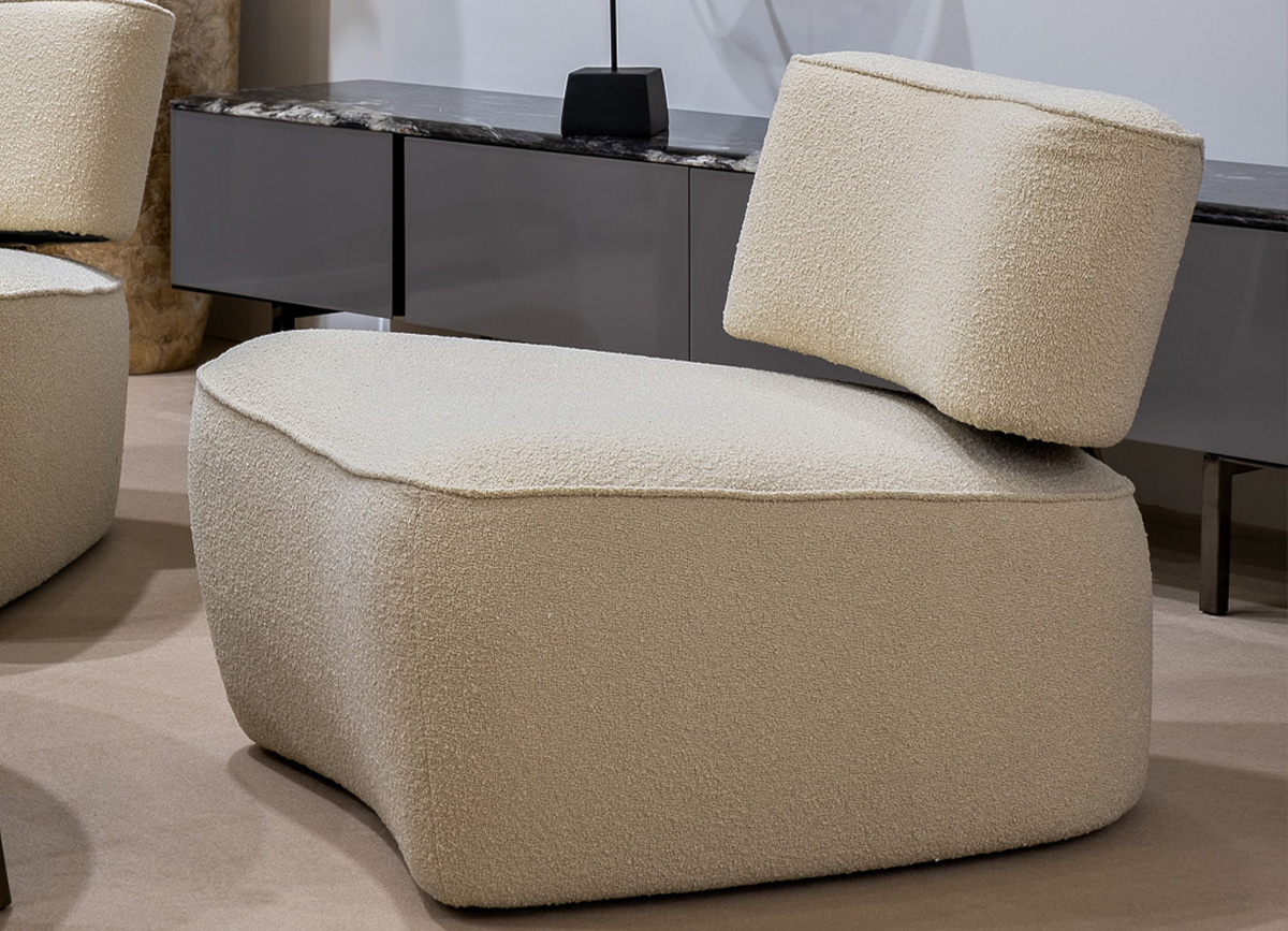 Кресло без подлокотников букле бежевое 8