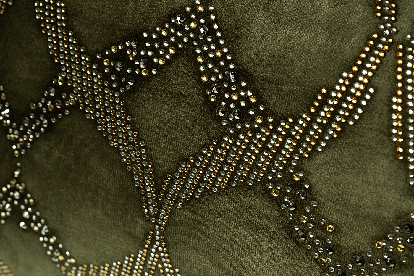 Подушка декоративная с бисером «Арабески» зеленая 2