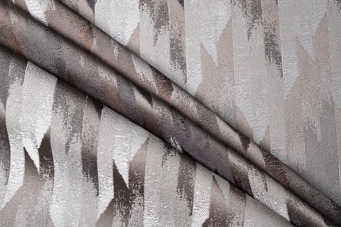 Ткань портьерная КАСКАДА (CASCADA) с коричневым 2