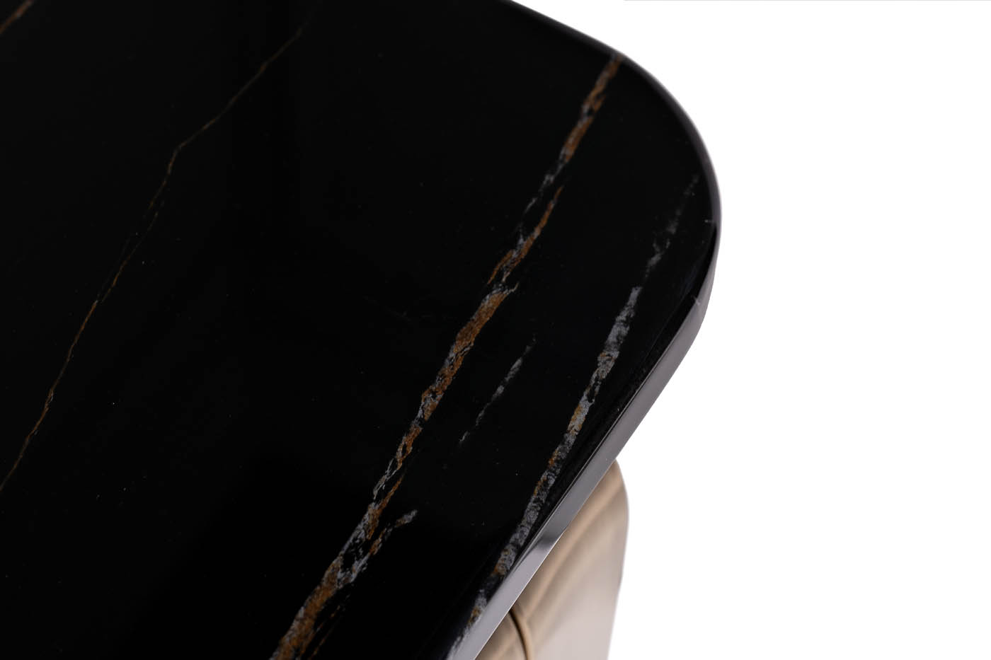 Столик журнальный черный искусственный камень/золото 4