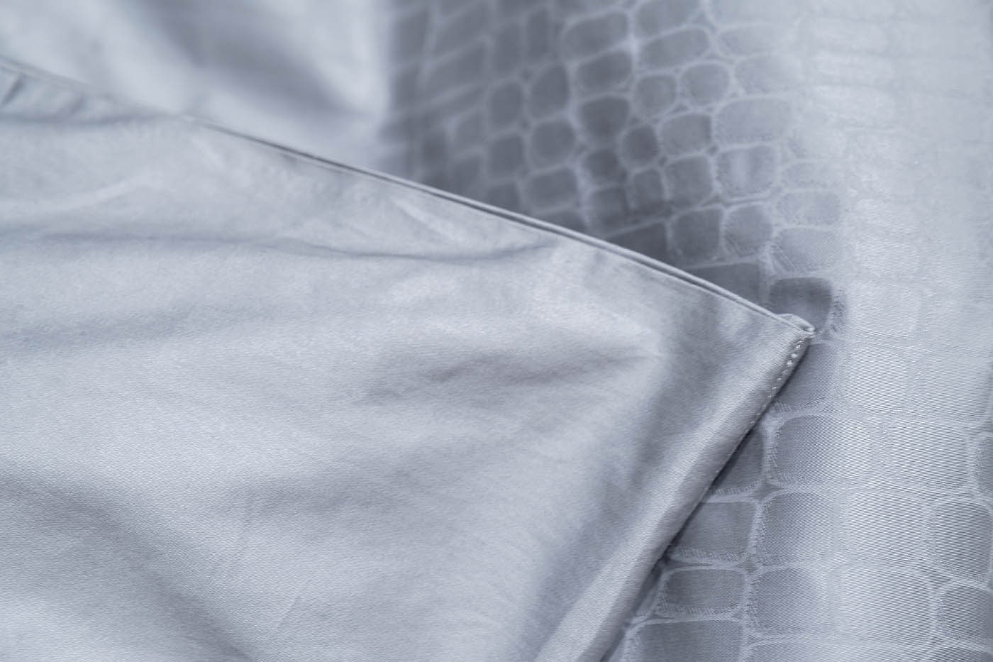 Пододеяльник сатиновый жаккард «Змейка» 215х150см серый 5