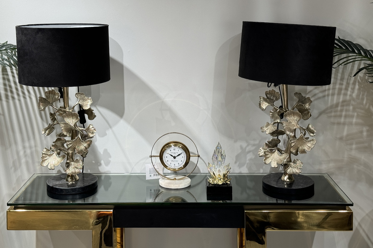 Лампа настольная Листья Гинкго (Ginkgo leaves) с черный абажуром 3