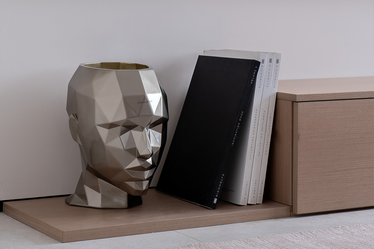 Кашпо «Голова женщины» 2