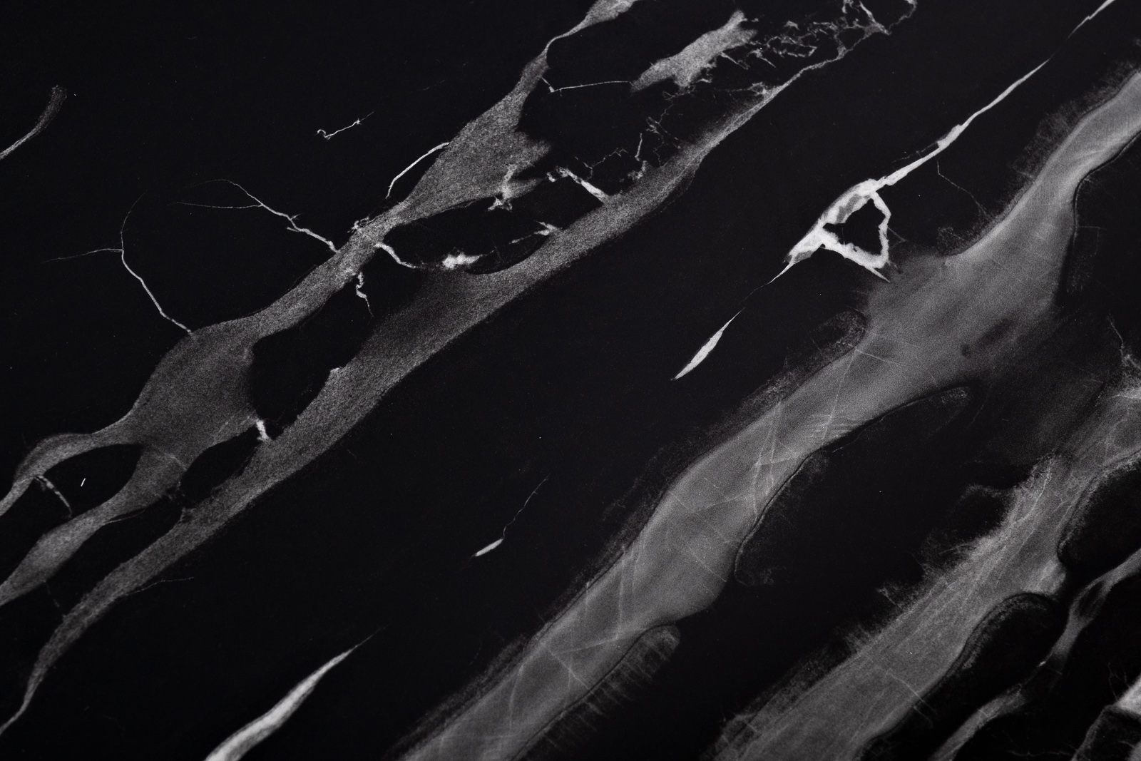 Стол обеденный Черный Аликанто (Nero Alicanto) искусственный мрамор/хром 3