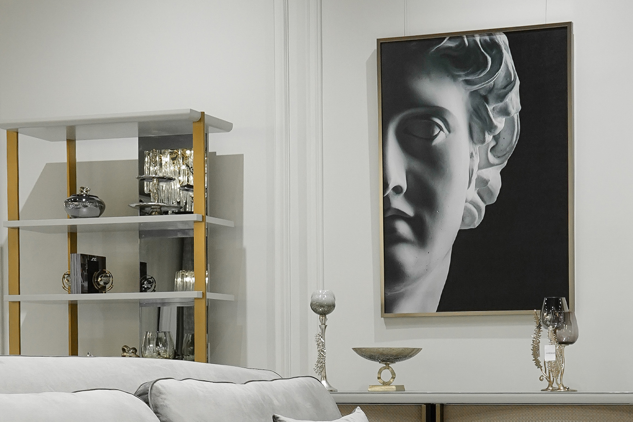 Холст «Аполлон-1» в багете латунь 4