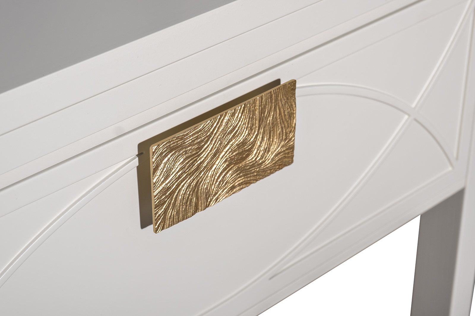 Шкаф-витрина открытый с тумбочкой прикроватной бежевый 5