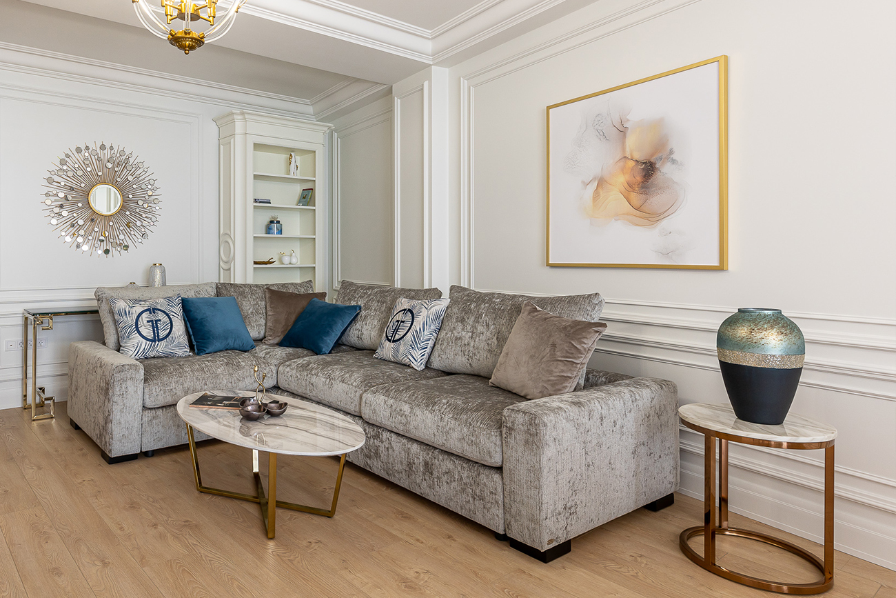 Стол журнальный Жемчужно-Белый (Pearl White) круглый белый/золото 6