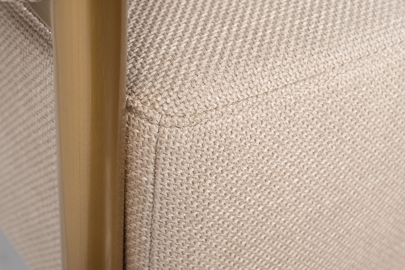 Кресло серое/матовое золото 4