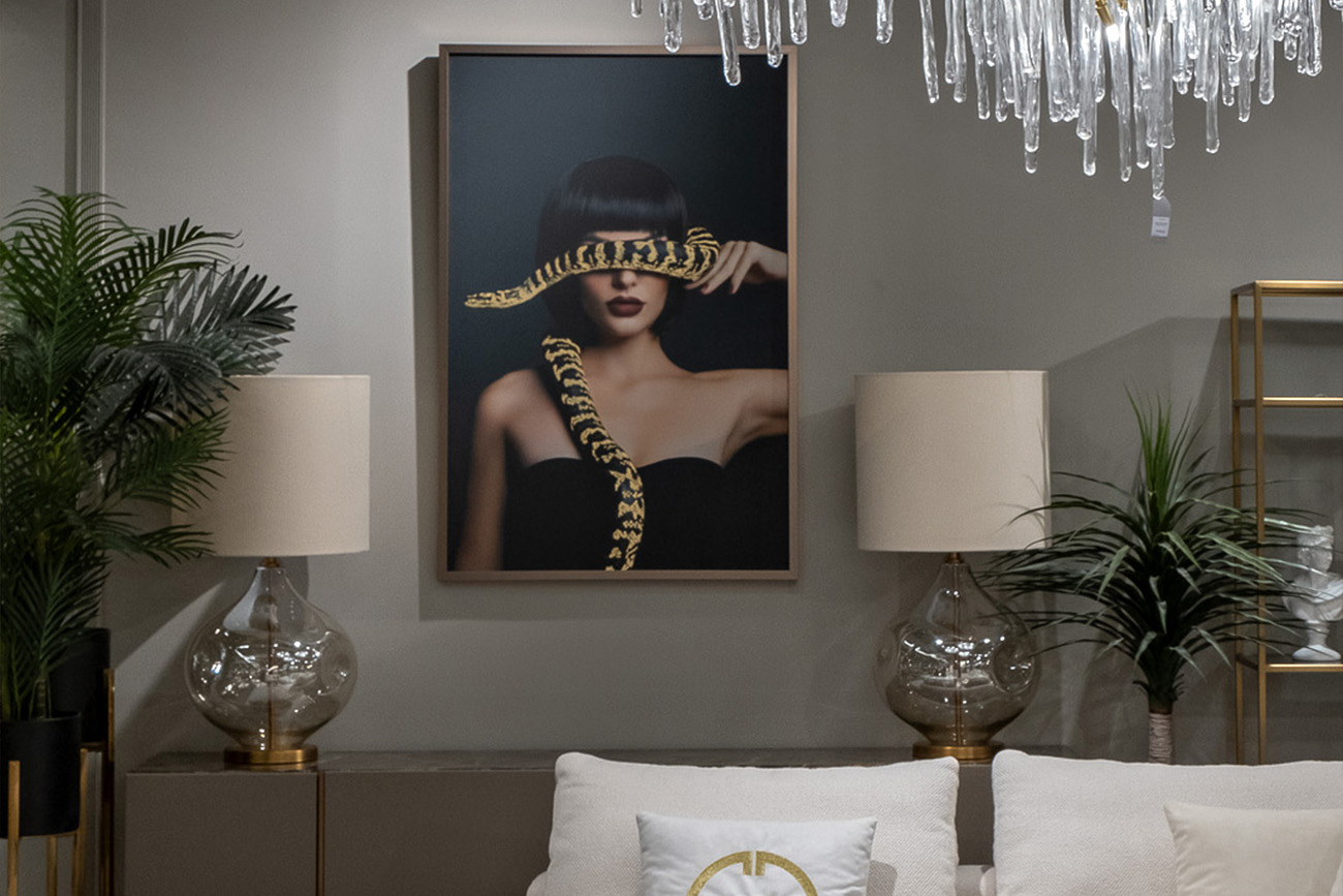 Лампа настольная с кремовым абажуром 5