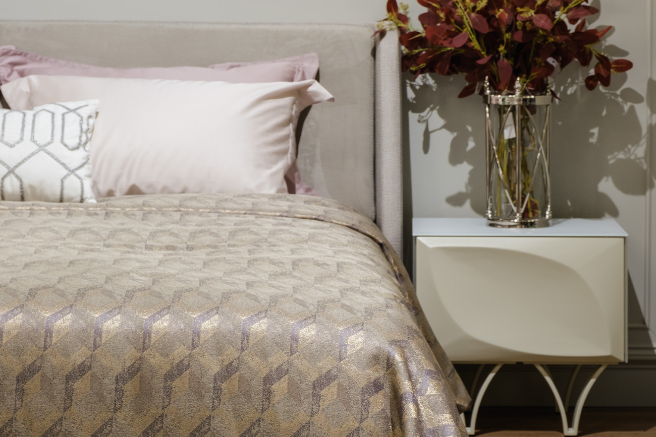 Покрывало MODENA 260х260см золотое 2