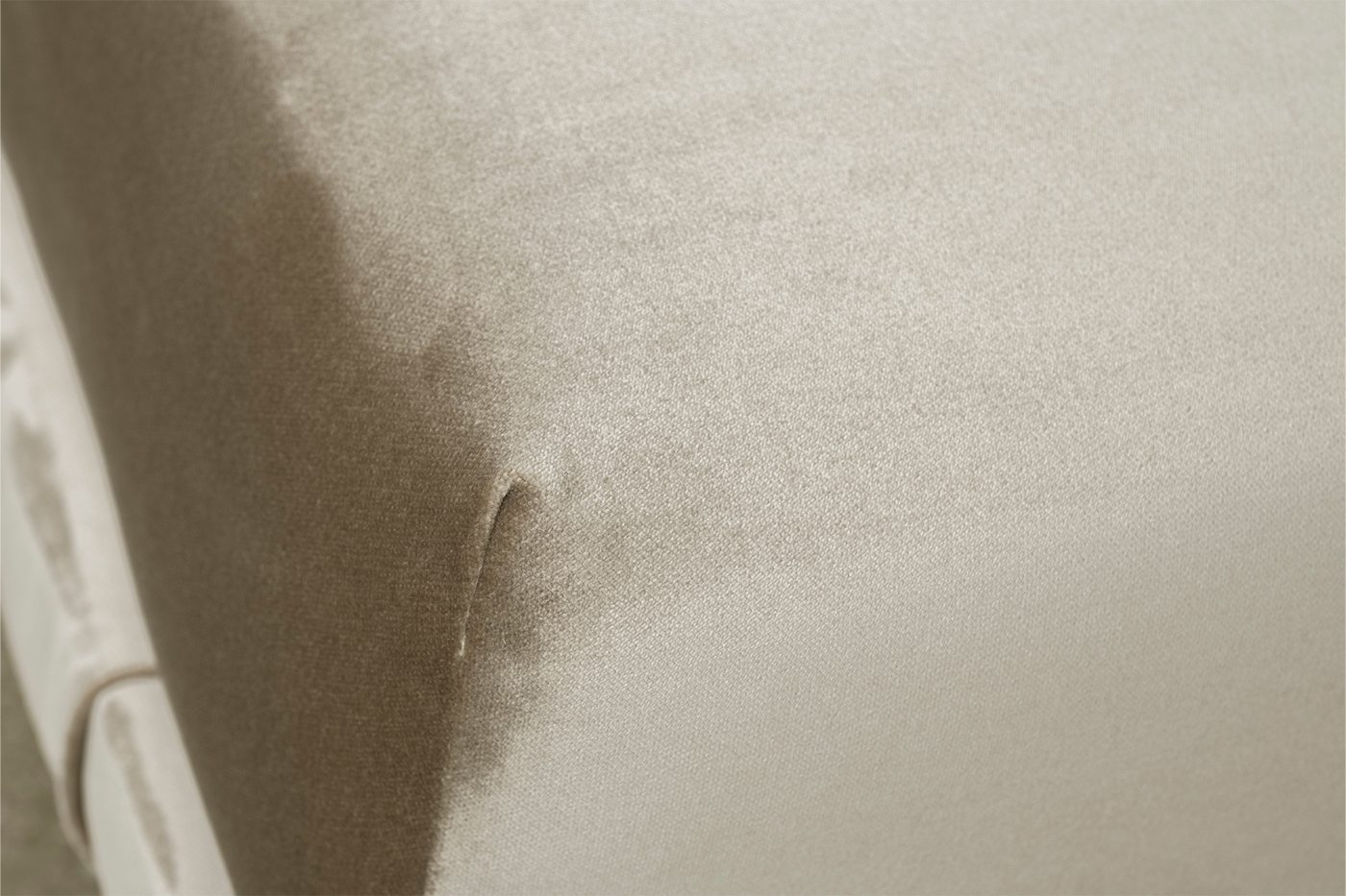 Банкетка Прима(Prima) на металлических опорах бежевая 3