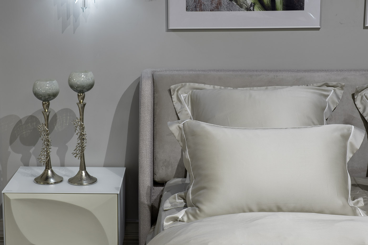 Подсвечник декоративный высокий 2