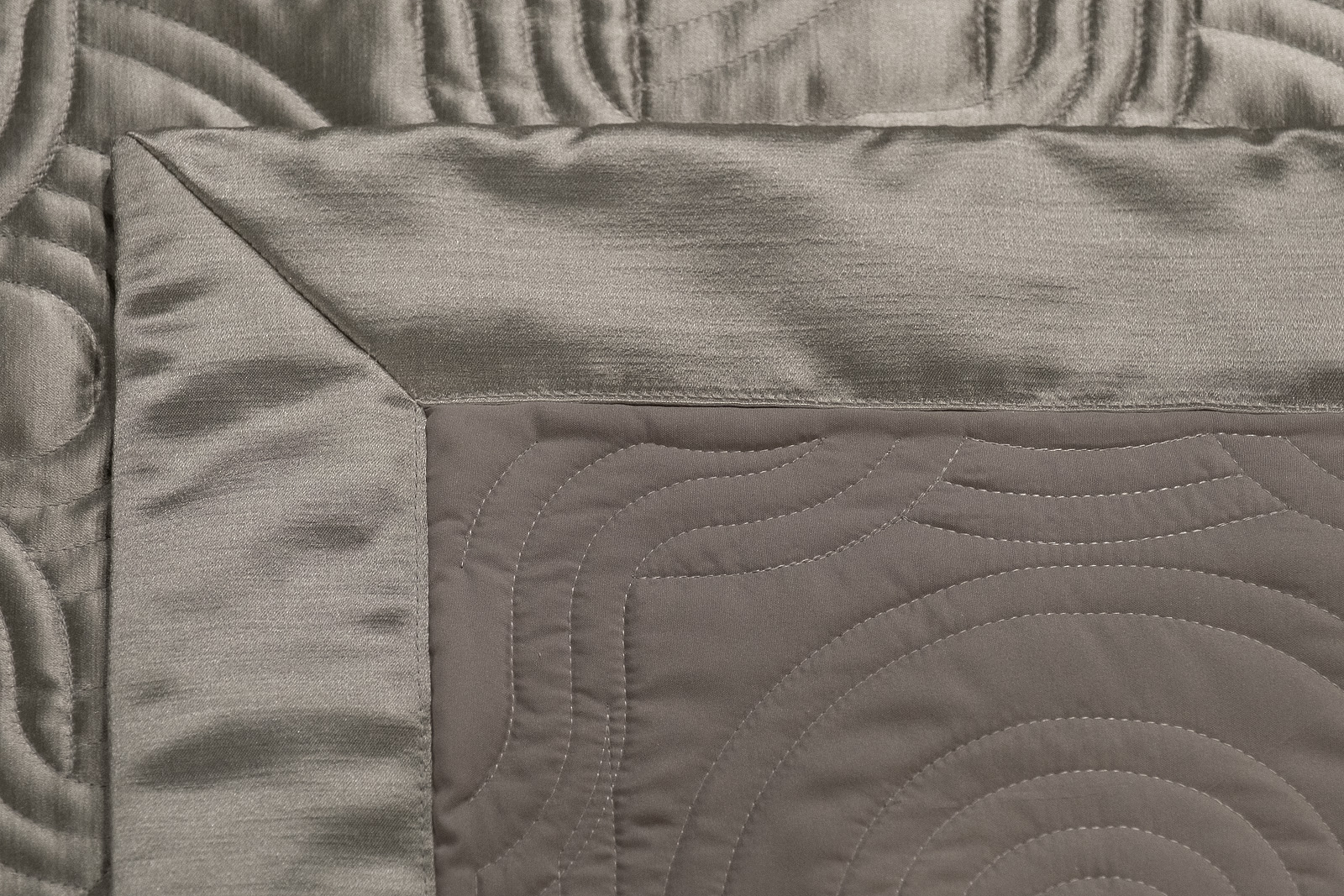 Покрывало Эйфория (Euphoria) 12 Аморе 260х260см со стежкой 6