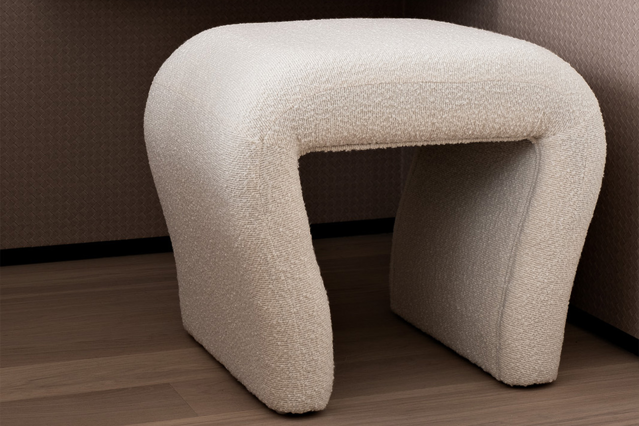 Пуф букле белый 6