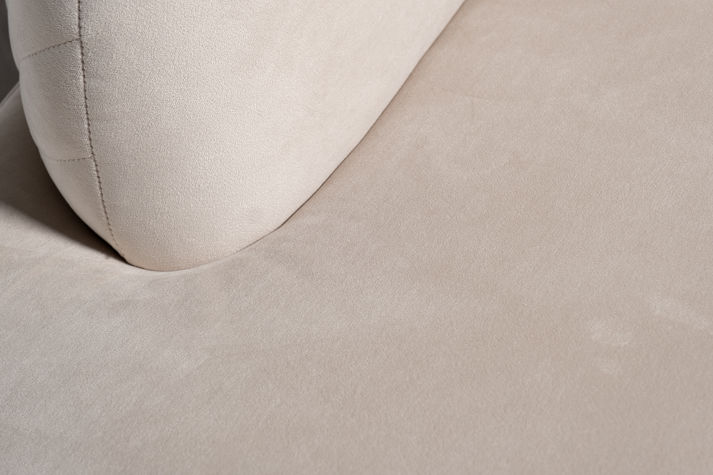 Диван Леа (Lea) трехместный велюровый кремовый 6