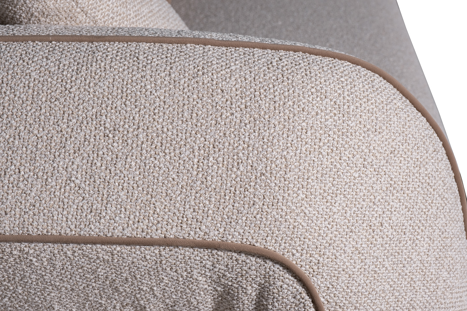 Диван Amelia трехместный букле светлый с бежевым кантом 7