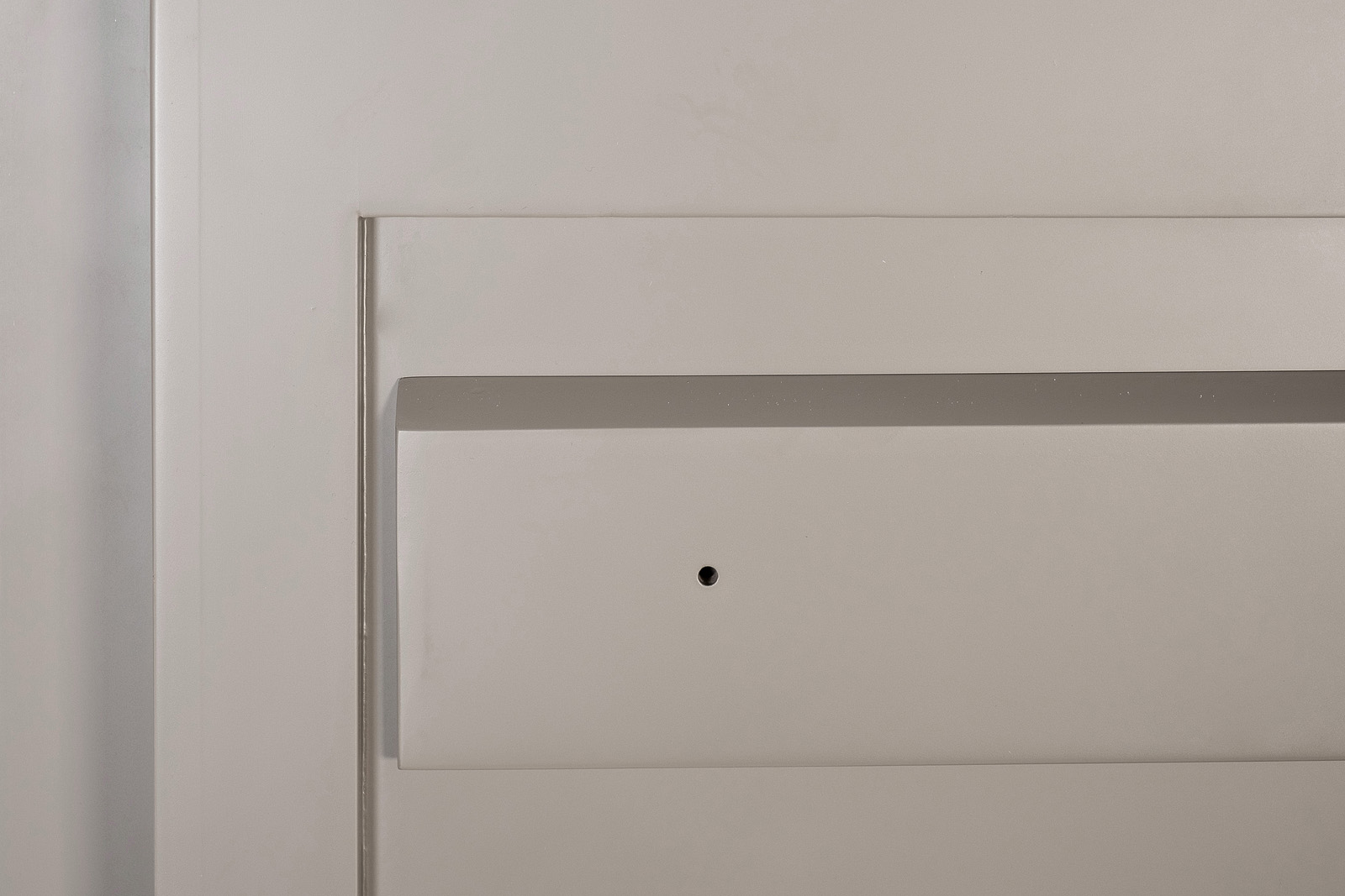 Зеркало настенное в раме матовый никель 3