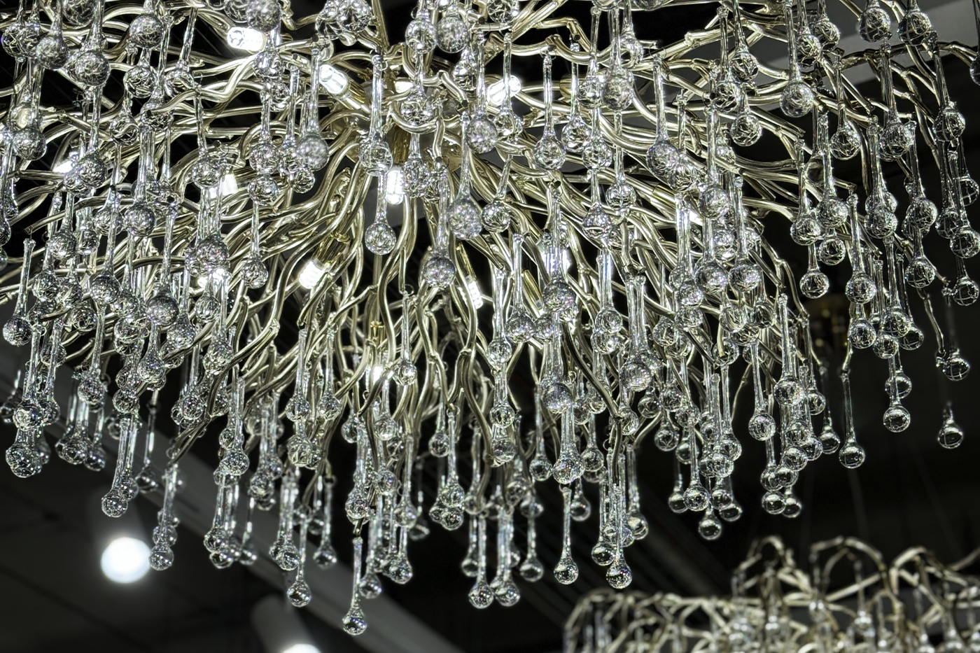 Люстра подвесная «Капли» круглая золото 5