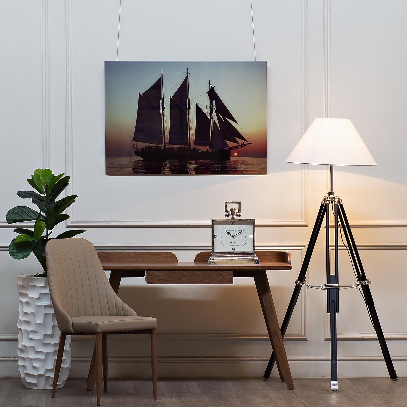 Стул бежевый 8