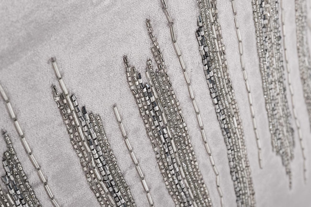 Подушка декоративная с бисером «Линии» 2