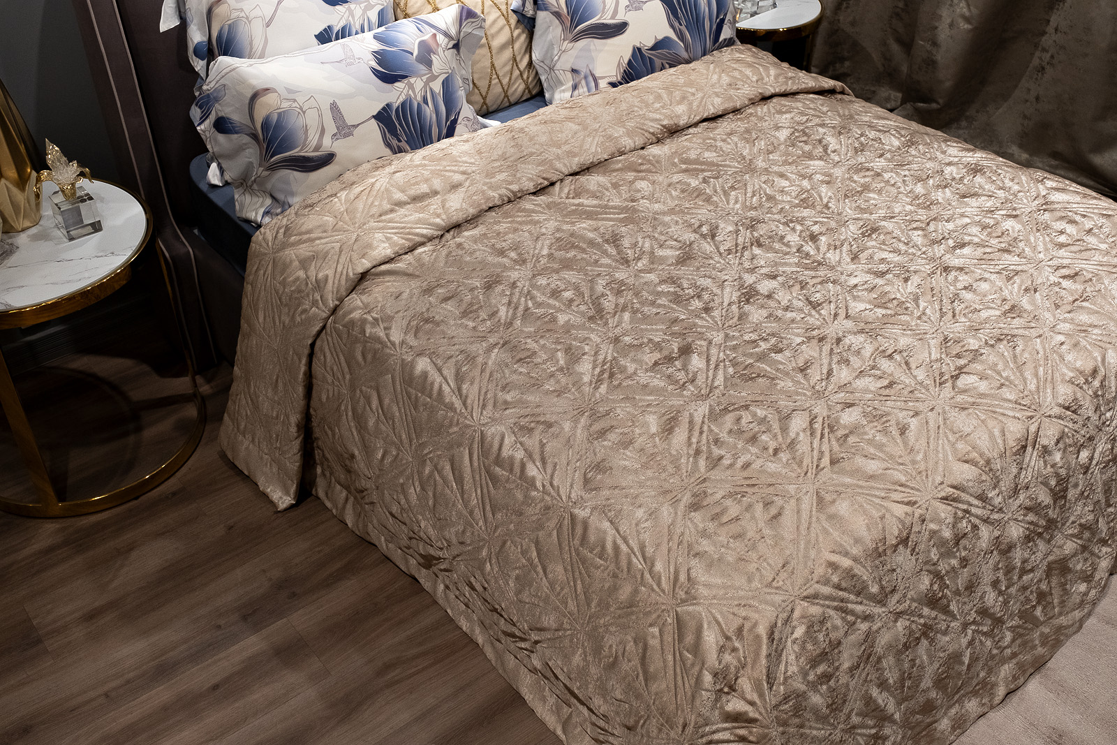 Покрывало Хьюстон (Houston) Кристалло 260х260см со стежкой 3