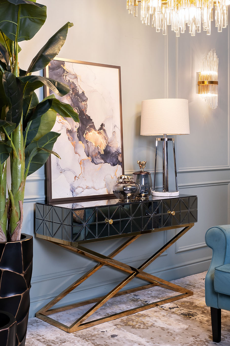 Консоль с 2мя ящиками и матовой зеркальной отделкой 7