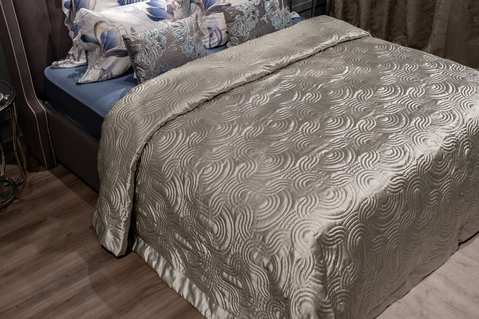 Покрывало Эйфория (Euphoria) 12 Аморе 260х260см со стежкой 3