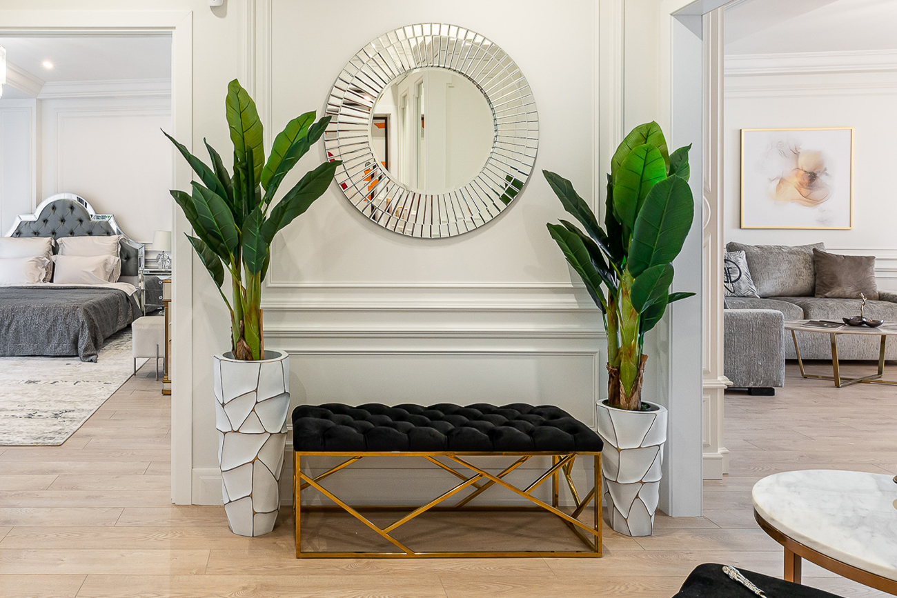 Банкетка велюровая черная/золото 7