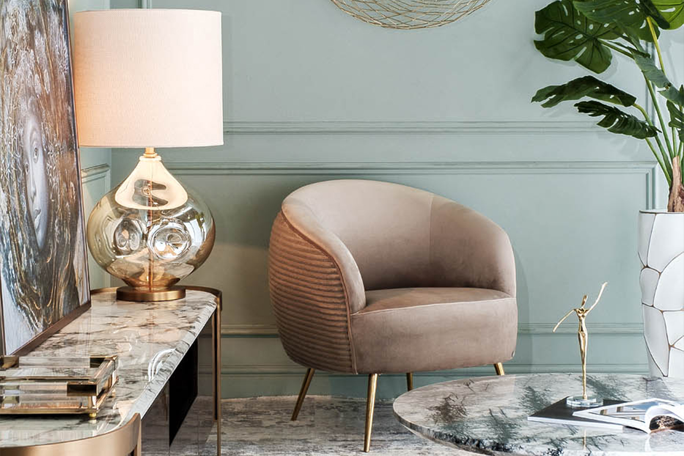 Лампа настольная с кремовым абажуром 4