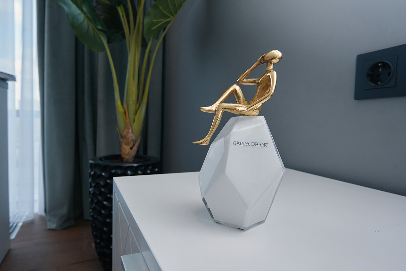 Статуэтка «Мечтатель» 2