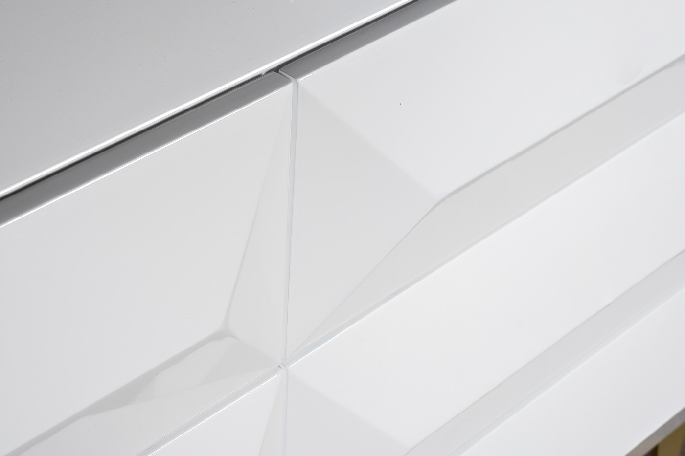 Комод белый 5