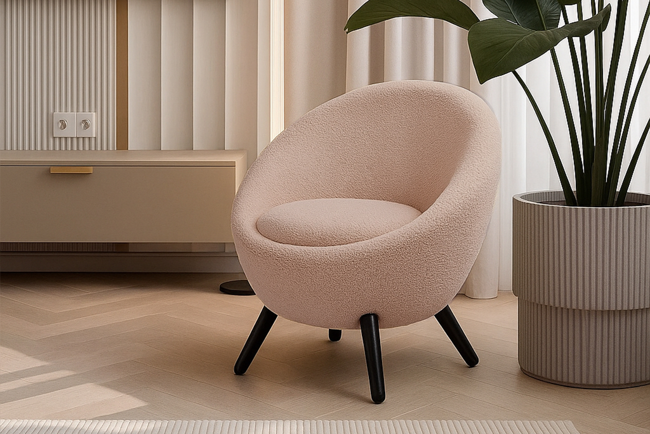 Кресло розовое искусственный каракуль 6