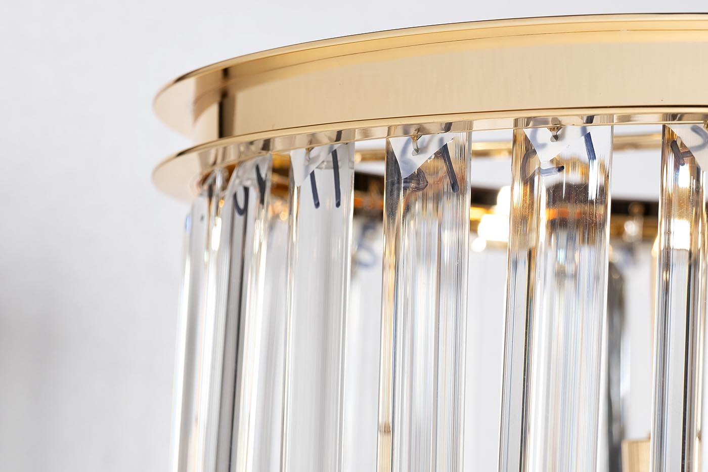 Светильник потолочный изящный стекло/золото 2