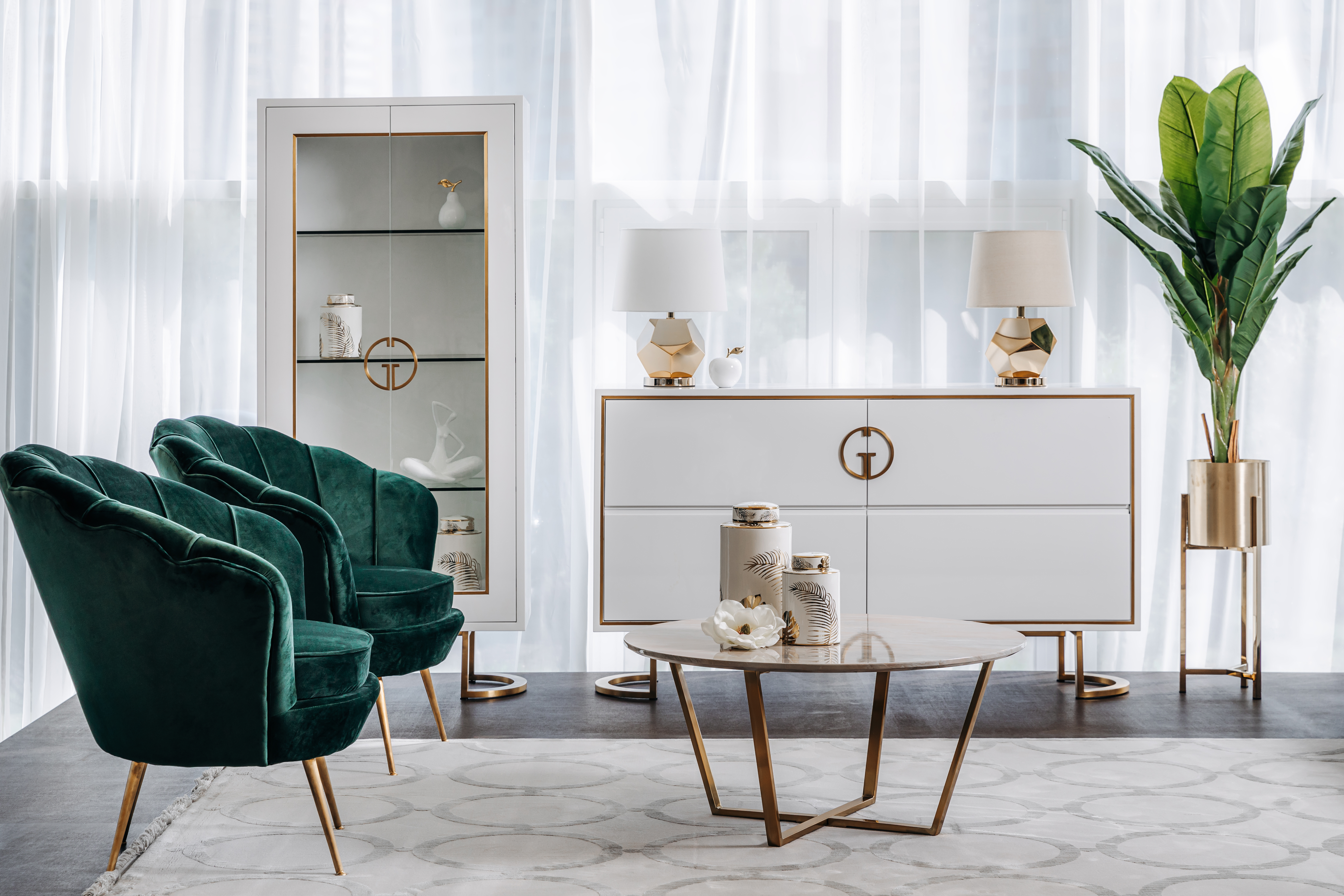 Кашпо металлическое на подставке (золото) 3