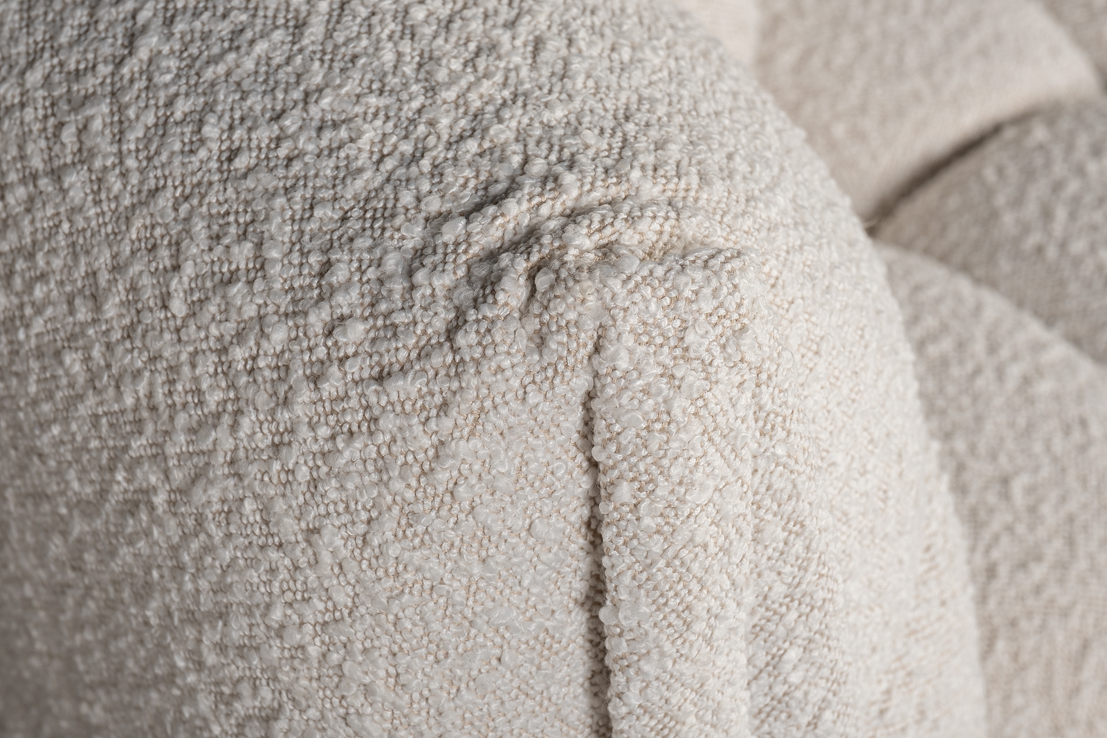 Диван Прато (Prato) двухместный букле белый 6