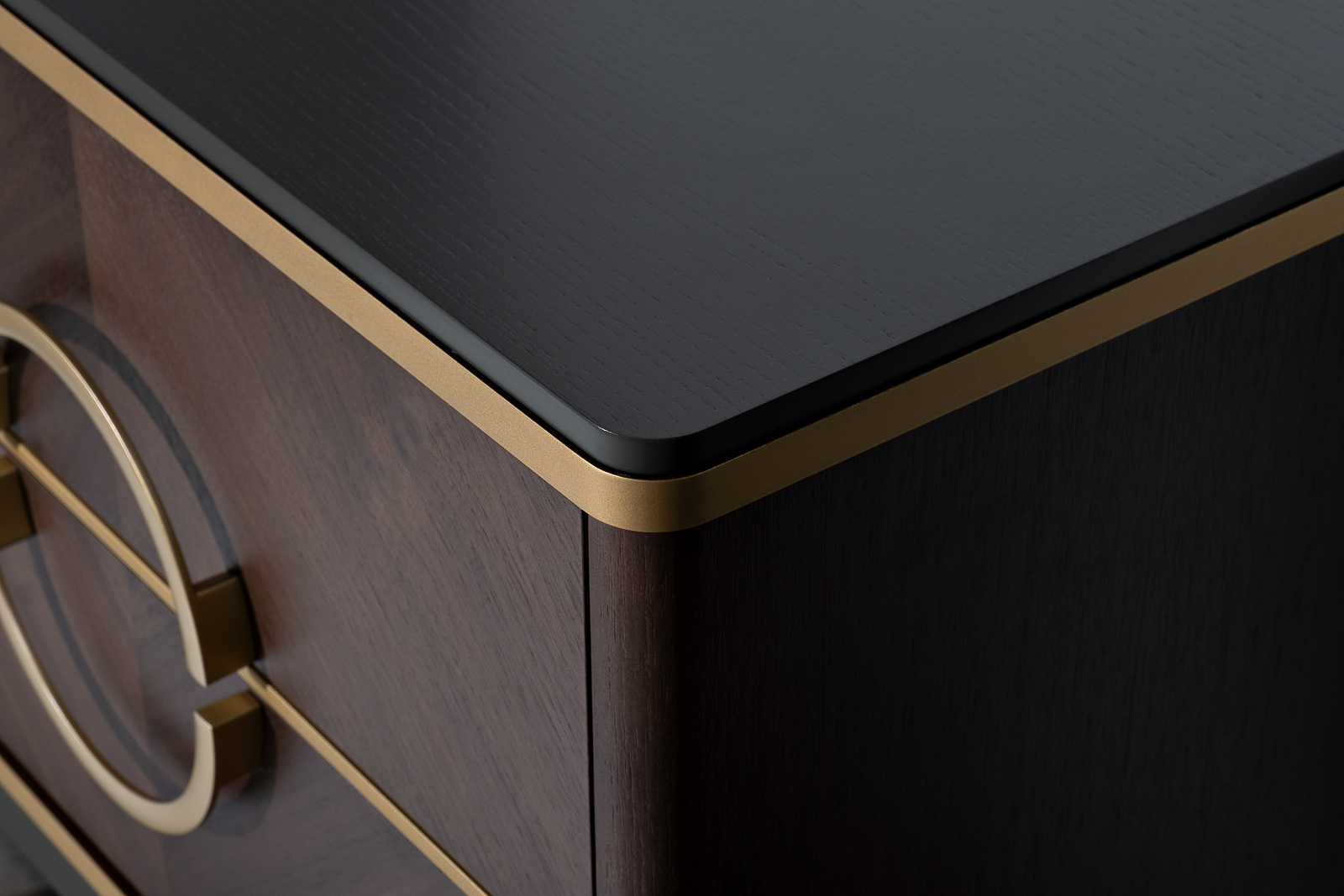 Тумбочка прикроватная с 2-мя ящиками темный шпон 4