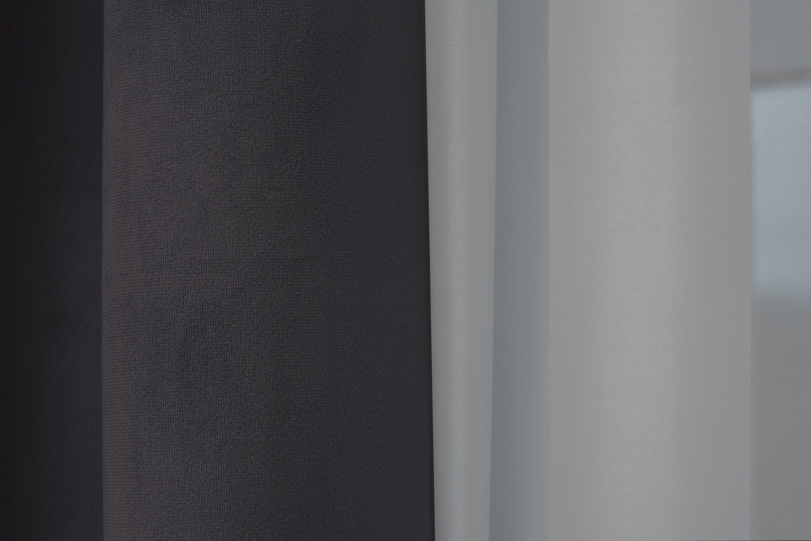 Портьера Silky 275х260см димаут серая 3