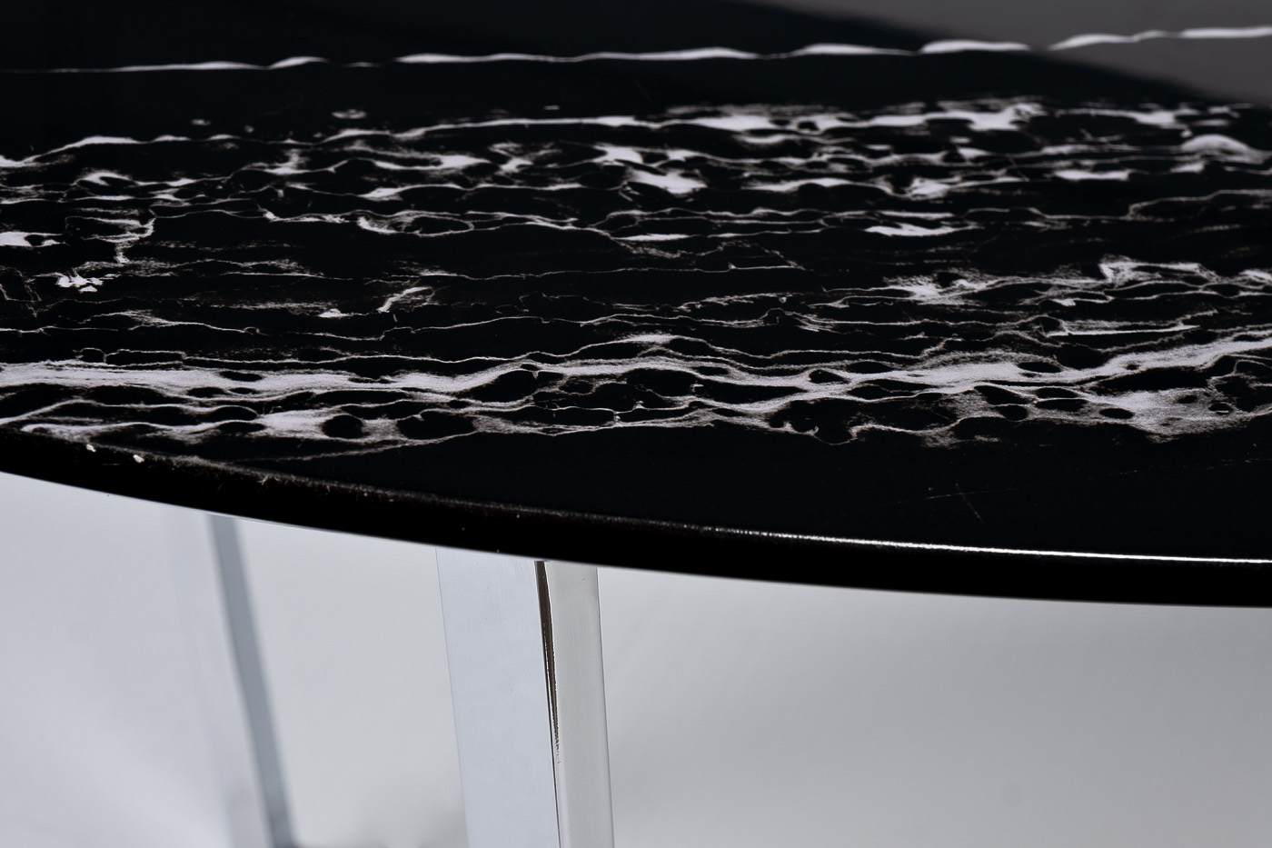 Стол журнальный овальный черный/хром 3