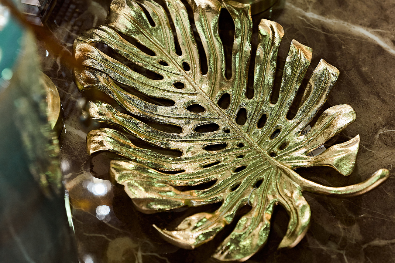 Блюдо декоративное «Лист монстеры» золотое 2